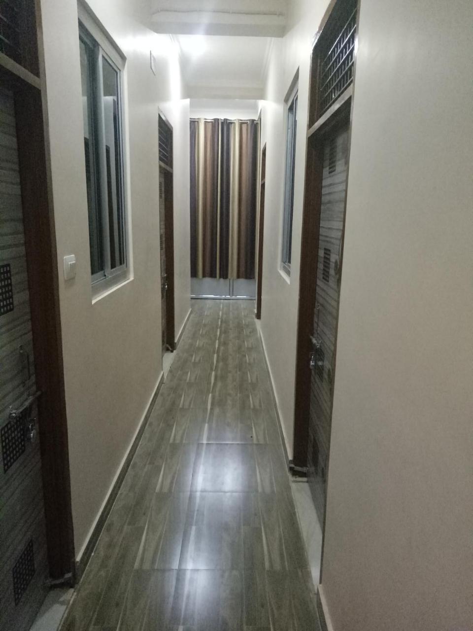 Hotel Ganga Vilas Colonelganj Dış mekan fotoğraf